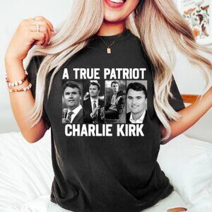 Charlie Kirk Graphic T-Shirt – True Patriot Pray for America Tee